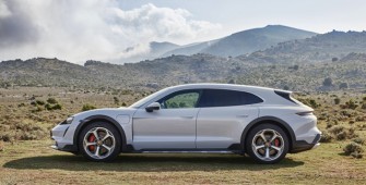Porsche-auto1-700